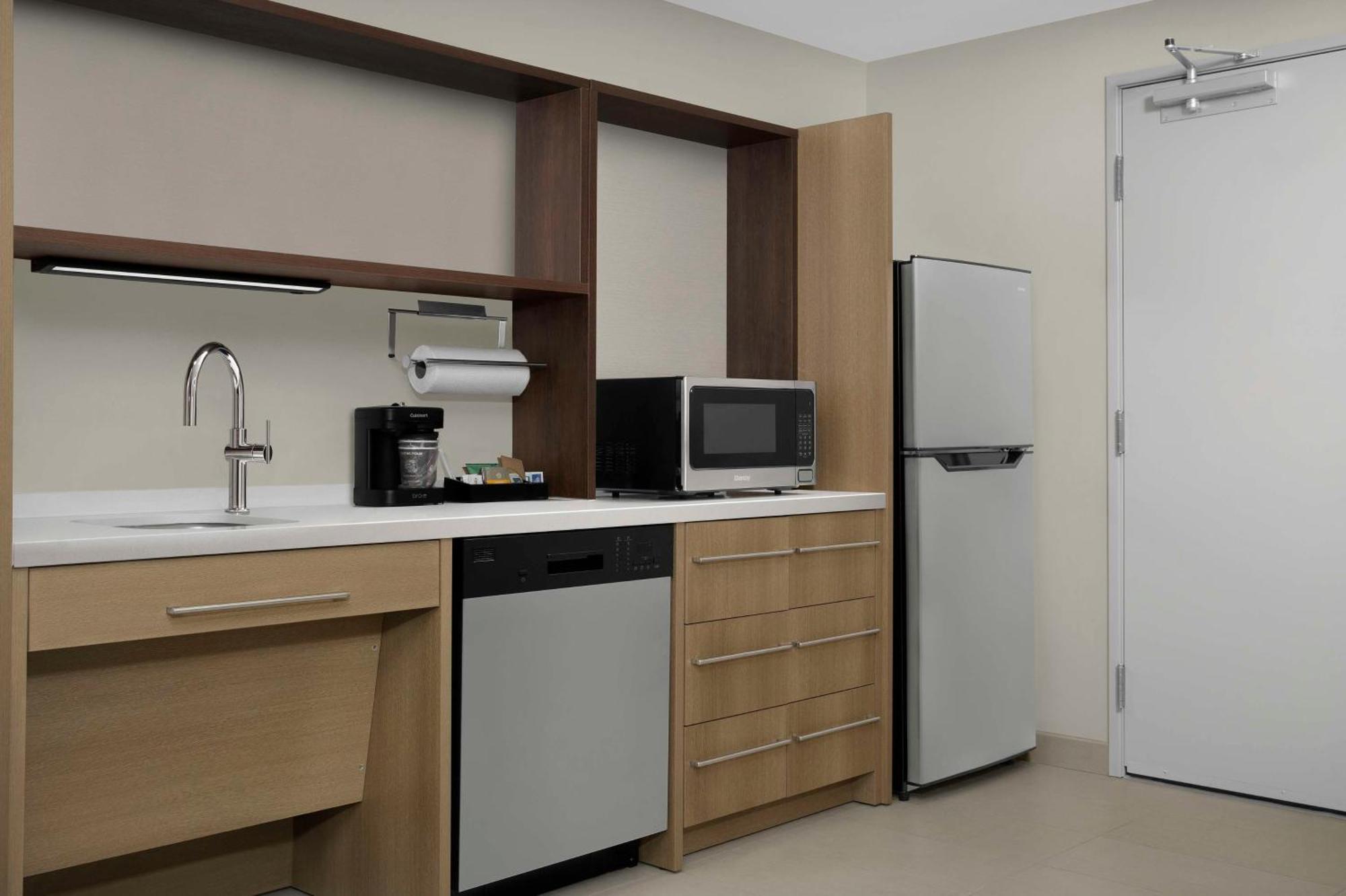 Home2 Suites By Hilton Poughkeepsie Esterno foto