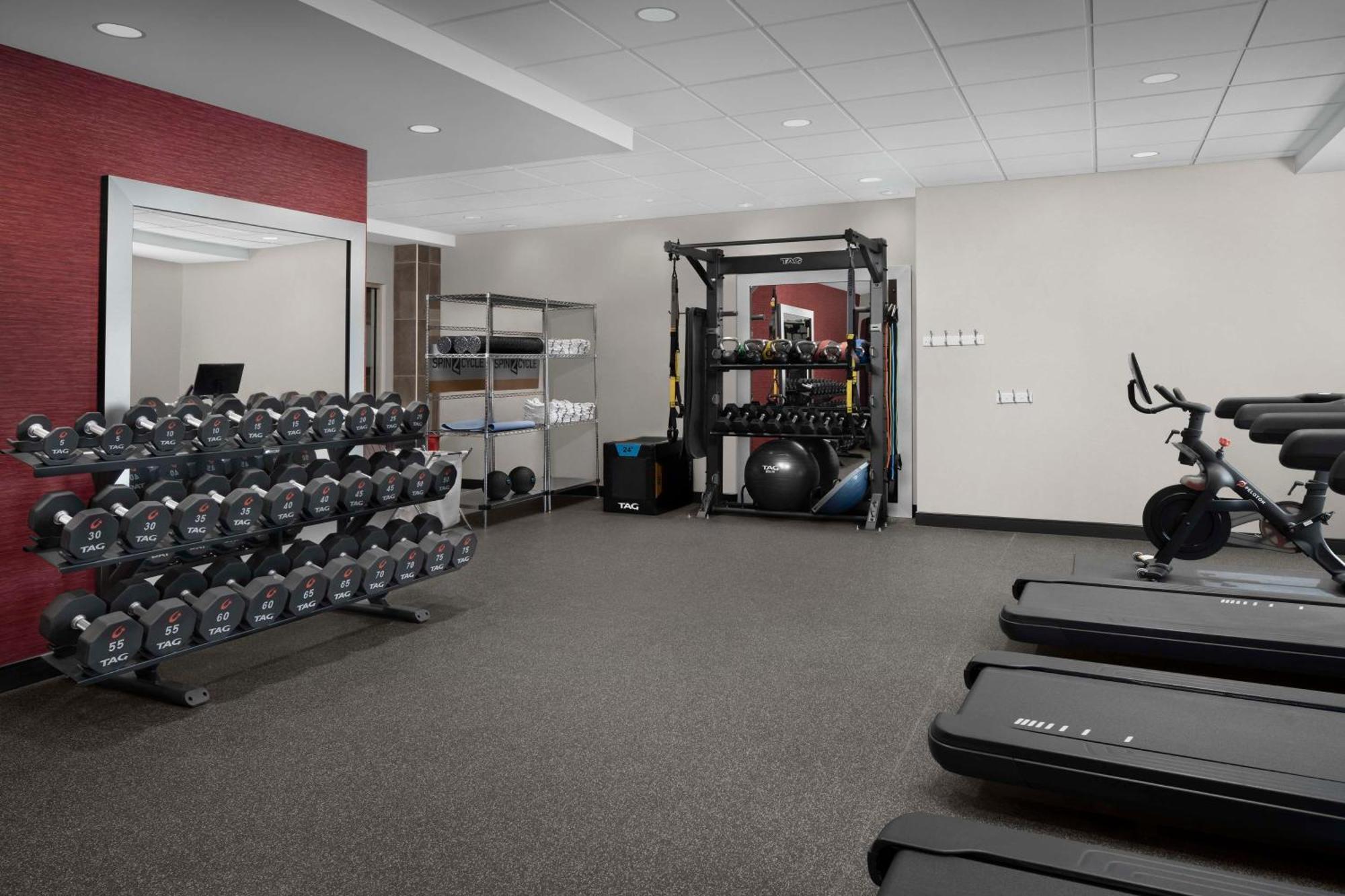 Home2 Suites By Hilton Poughkeepsie Esterno foto